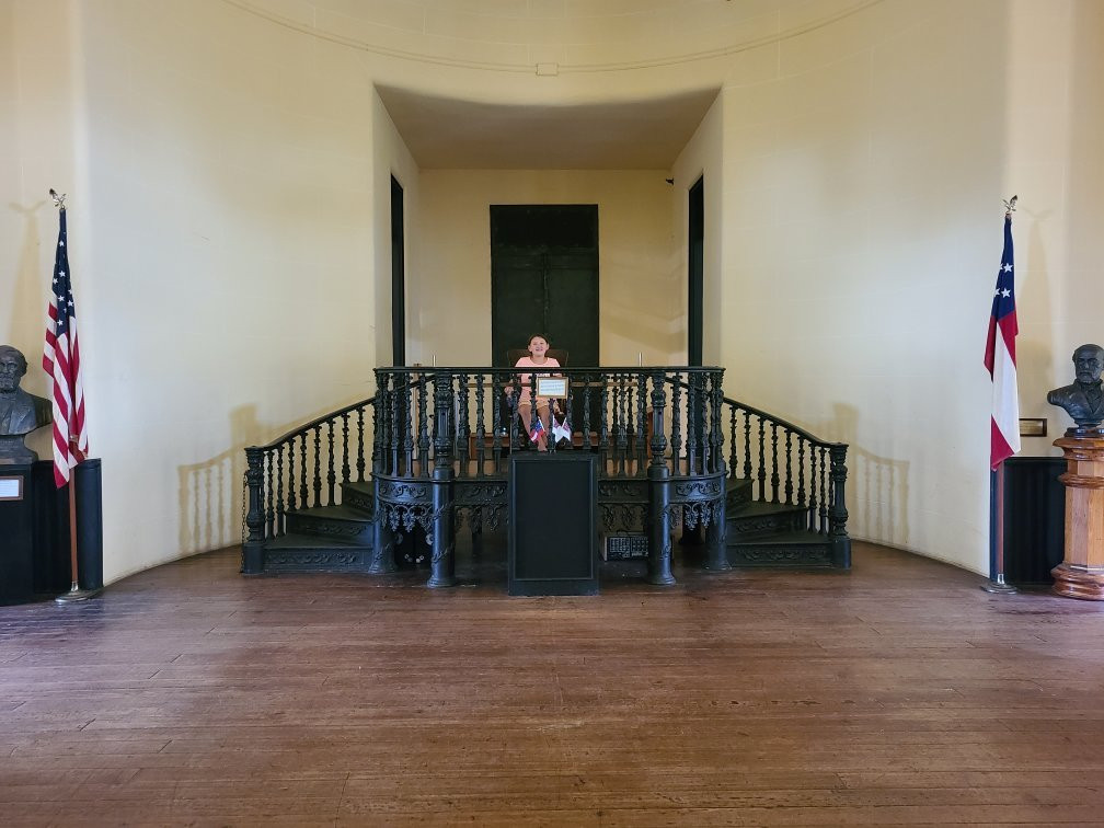 Old Court House Museum景点图片