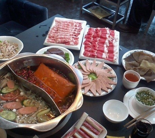刘一手火锅(田林路店)