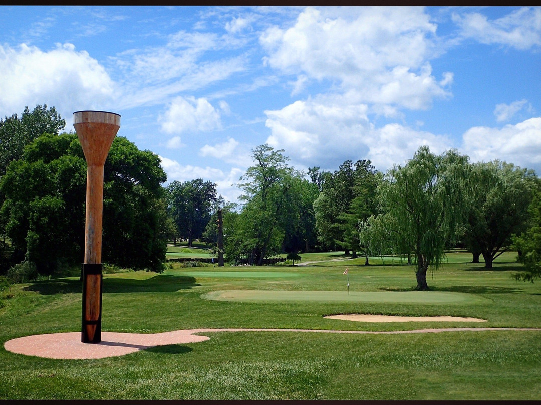 Casey旅游景点-World Largest Golf Tee