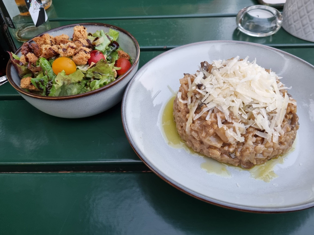 À La Manufacture Royale