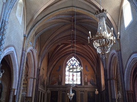 Eglise Saint-Maur de Martel-Martel必去景点