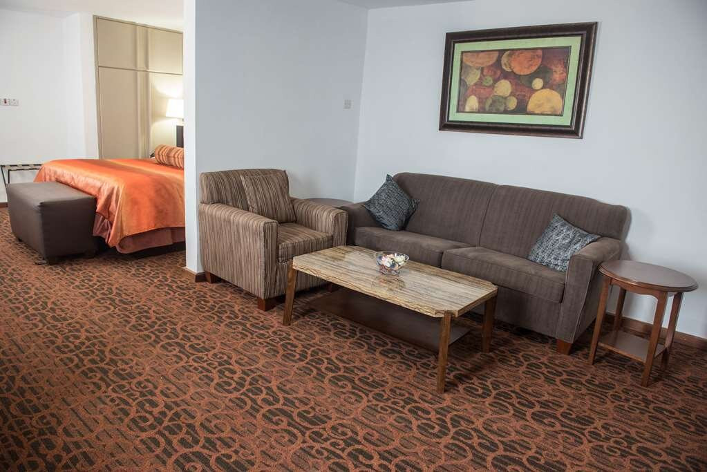 Golden Tulip Essential Freetown Hotel主图