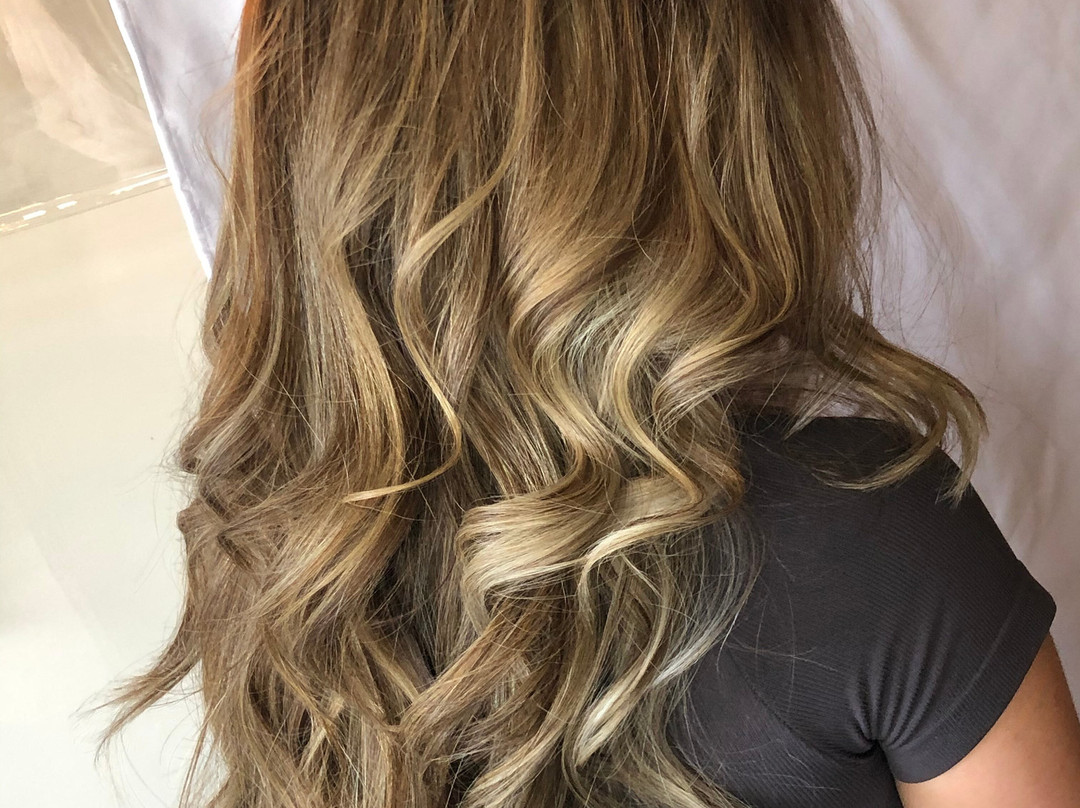 Spotlight Hair & Spa-Richmond必去景点