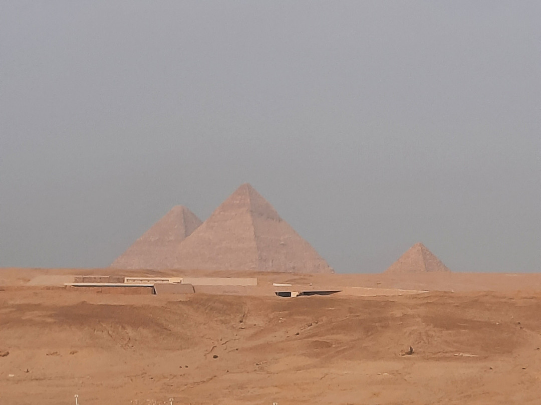 Pyramids Planet Hotel主图