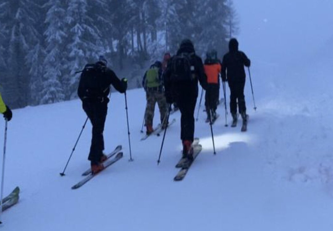 reSTART zona 82 SKI & SNOWBOARD SCHOOL-帕泊洛沃必去景点