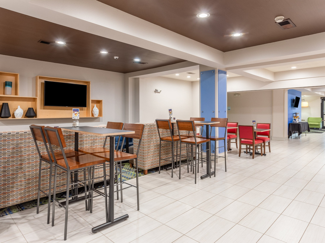Holiday Inn Express & Suites O'fallon/shiloh by IHG主图
