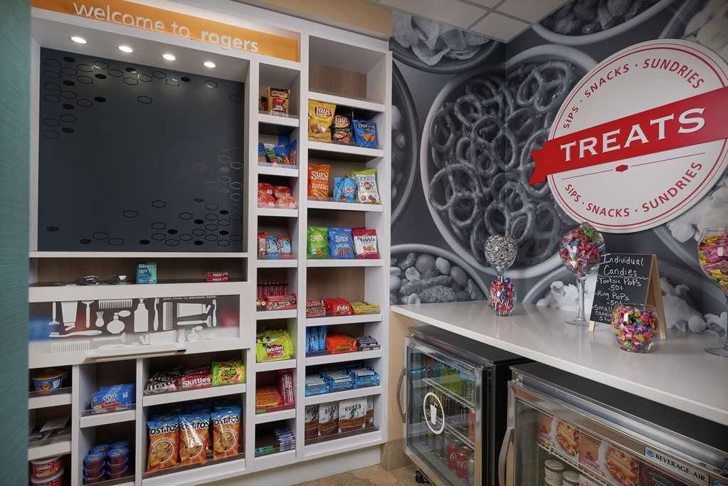 Hampton Inn & Suites Rogers主图