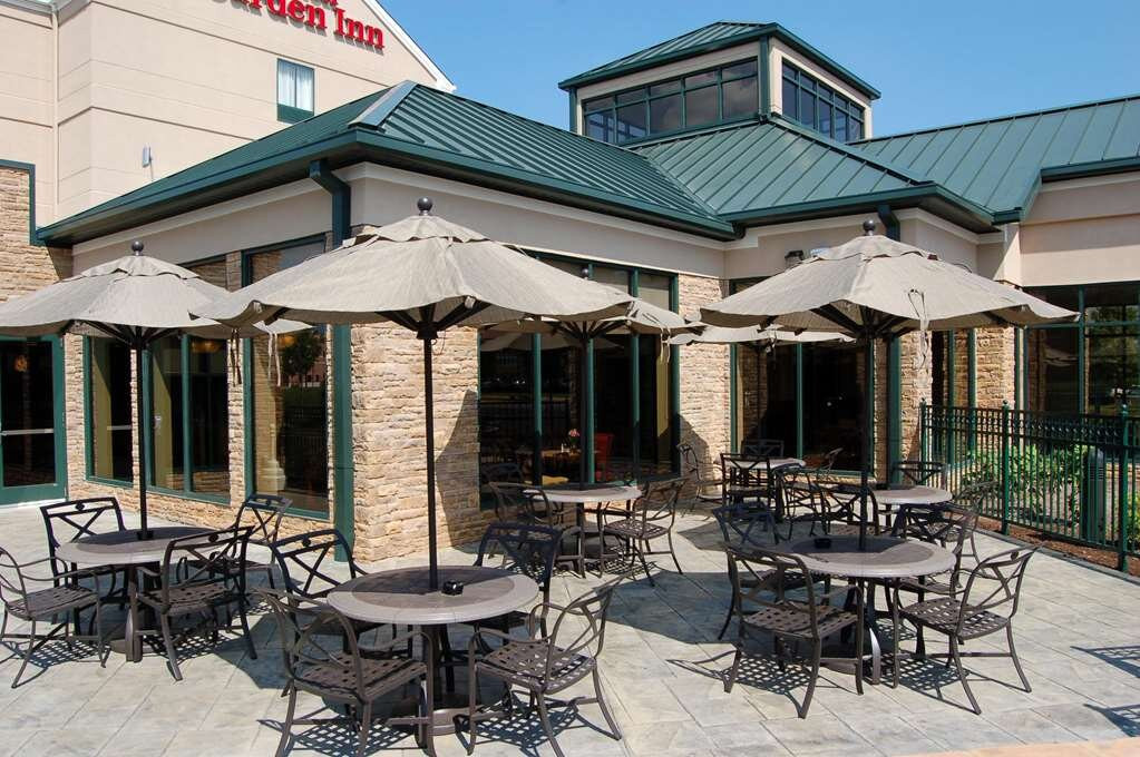 鲍灵格林希尔顿花园旅馆主图