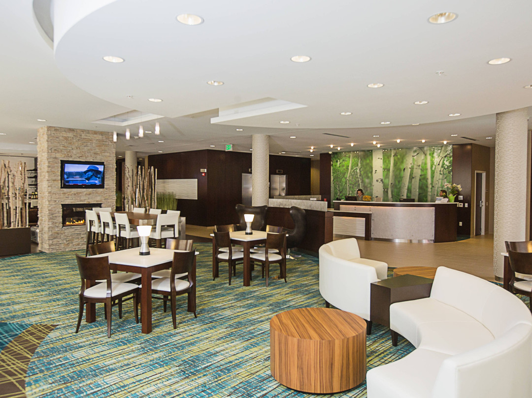 SpringHill Suites by Marriott Bloomington主图