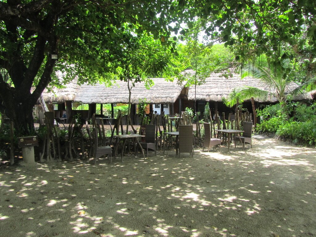 Oure Lodge Beach Resort主图