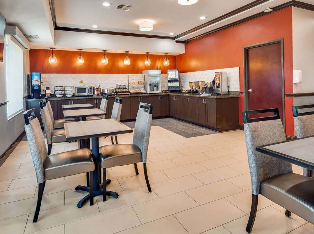 Best Western Carthage Inn & Suites主图