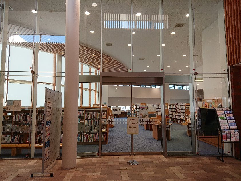Iwanai Regional Cultural Center Library-岩内町必去景点