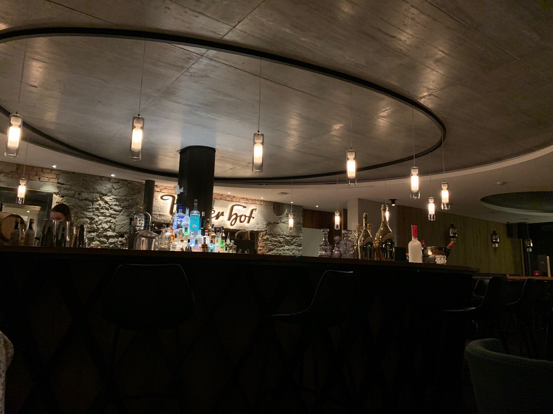 Daniel's Bar & Lounge景点图片