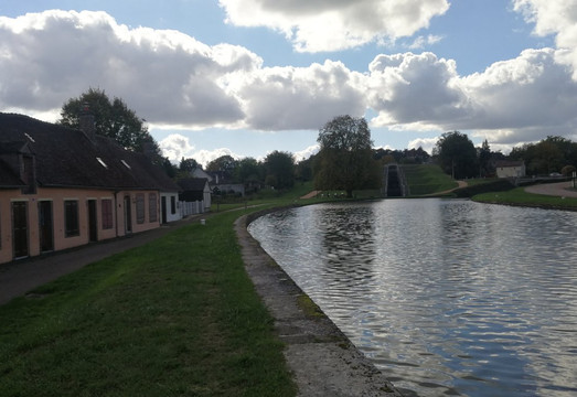 Les Sept Écluses-Rogny-les-Sept-Ecluses必去景点