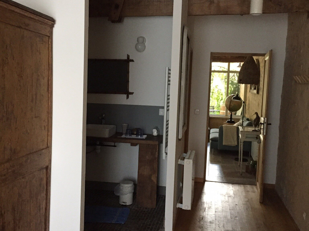 Le Clos Des Abeilles主图