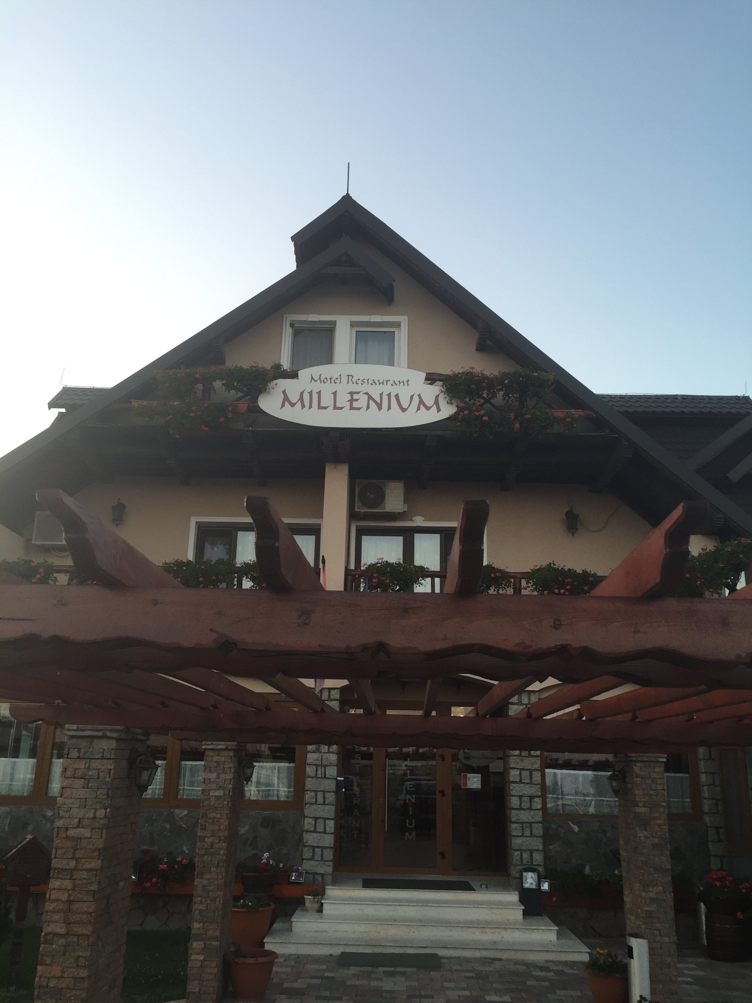 Hotel-restaurant Millenium-portrait