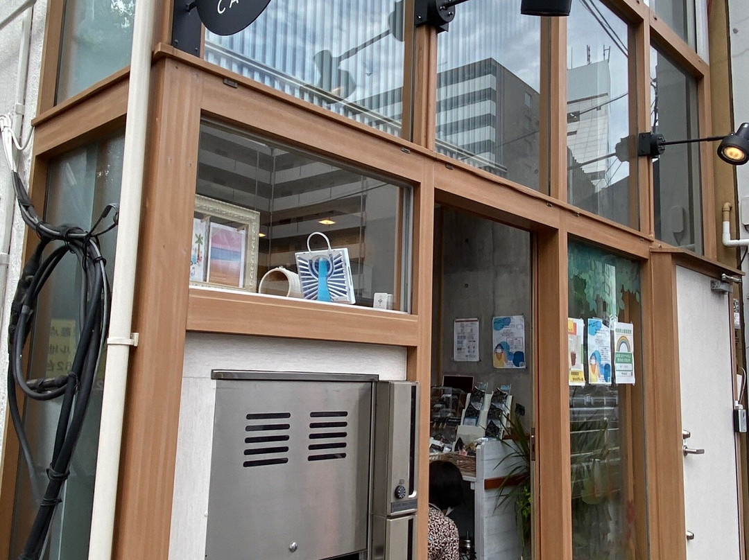 エヌワイ カフェ