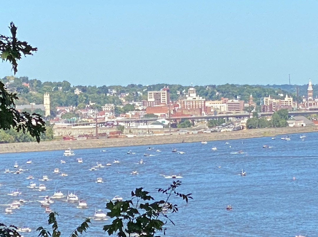 Miller Riverview Park and Campground-迪比克必去景点