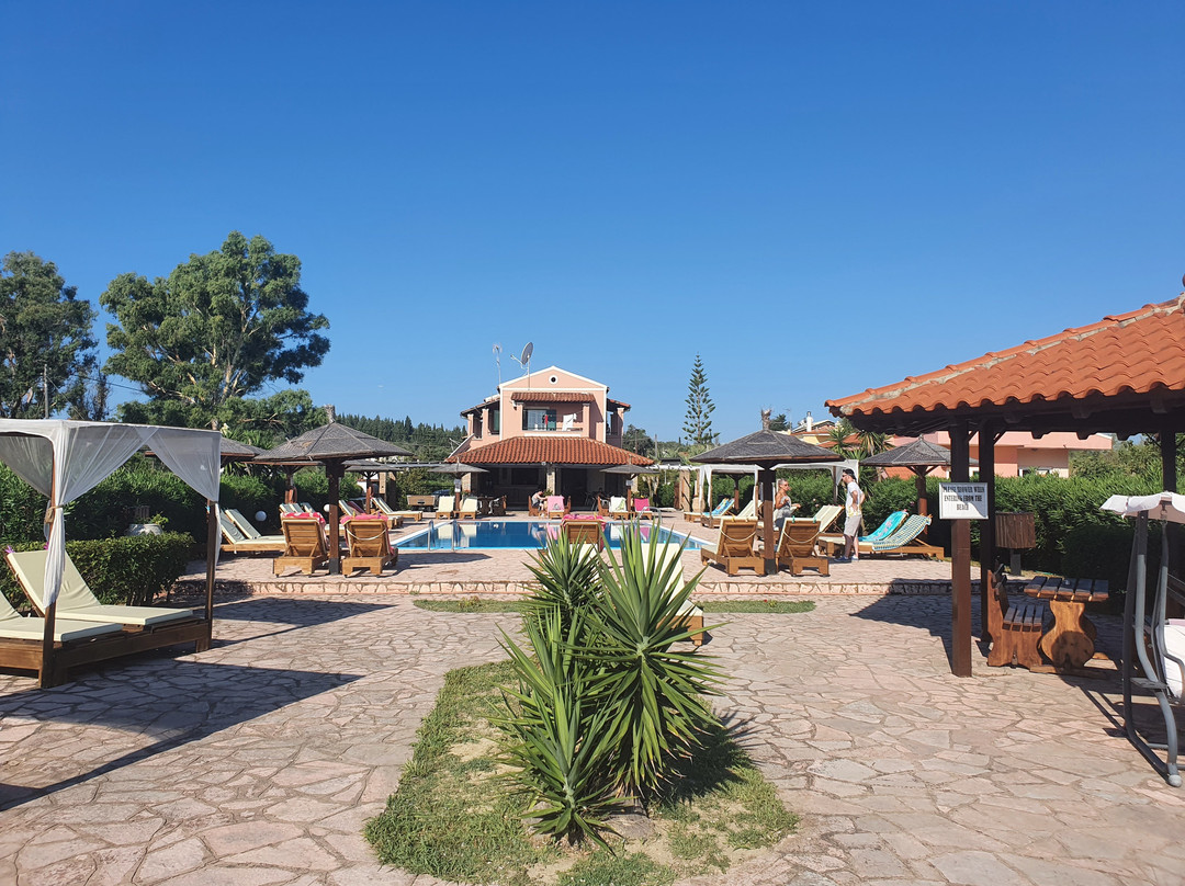 Sunrise Apartments主图