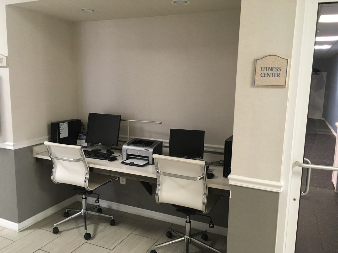 Ramada by Wyndham Cocoa主图