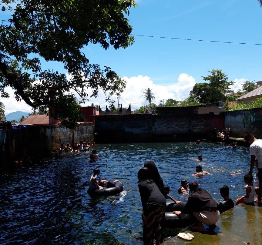 Batang Tabik Swimming Pool-Payakumbuh必去景点