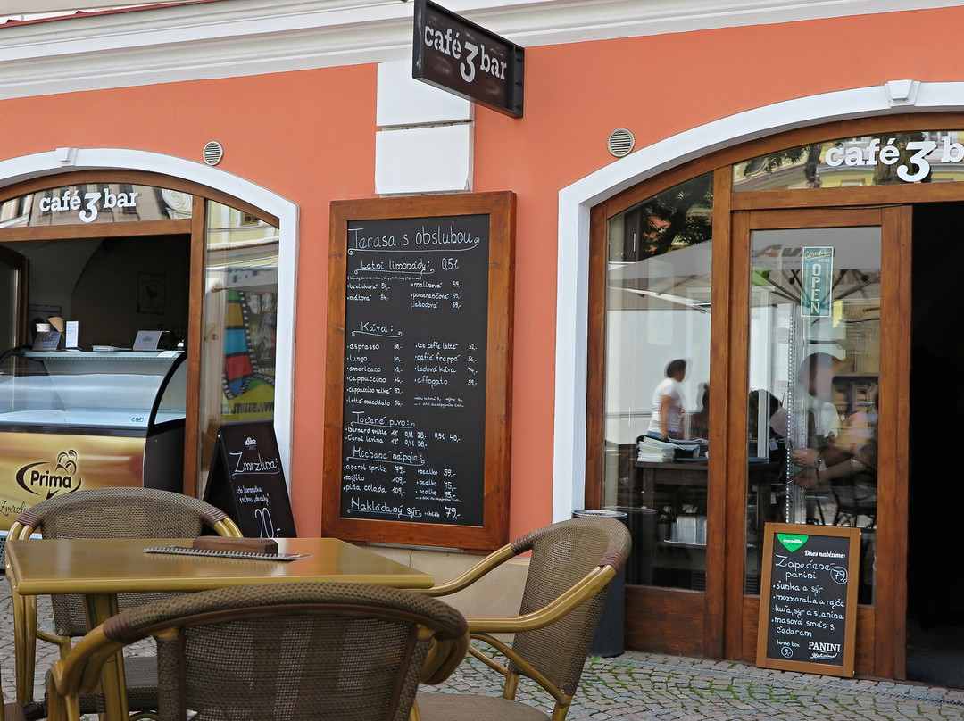 Cafe & Bar No3
