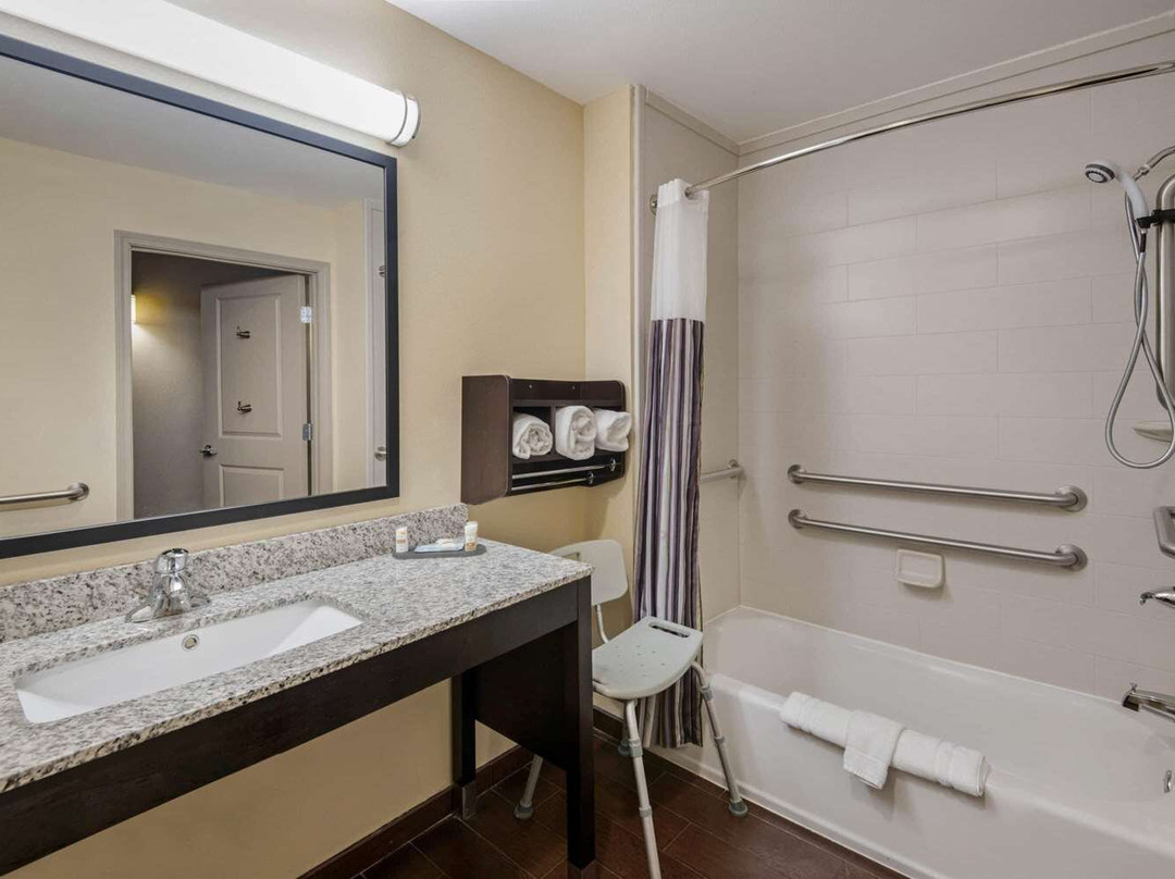 La Quinta Inn & Suites By Wyndham Durant主图