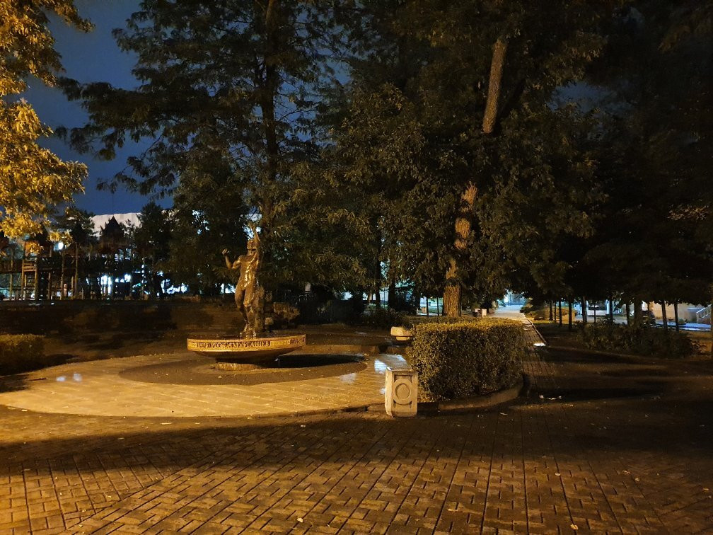 Frunze Park景点图片