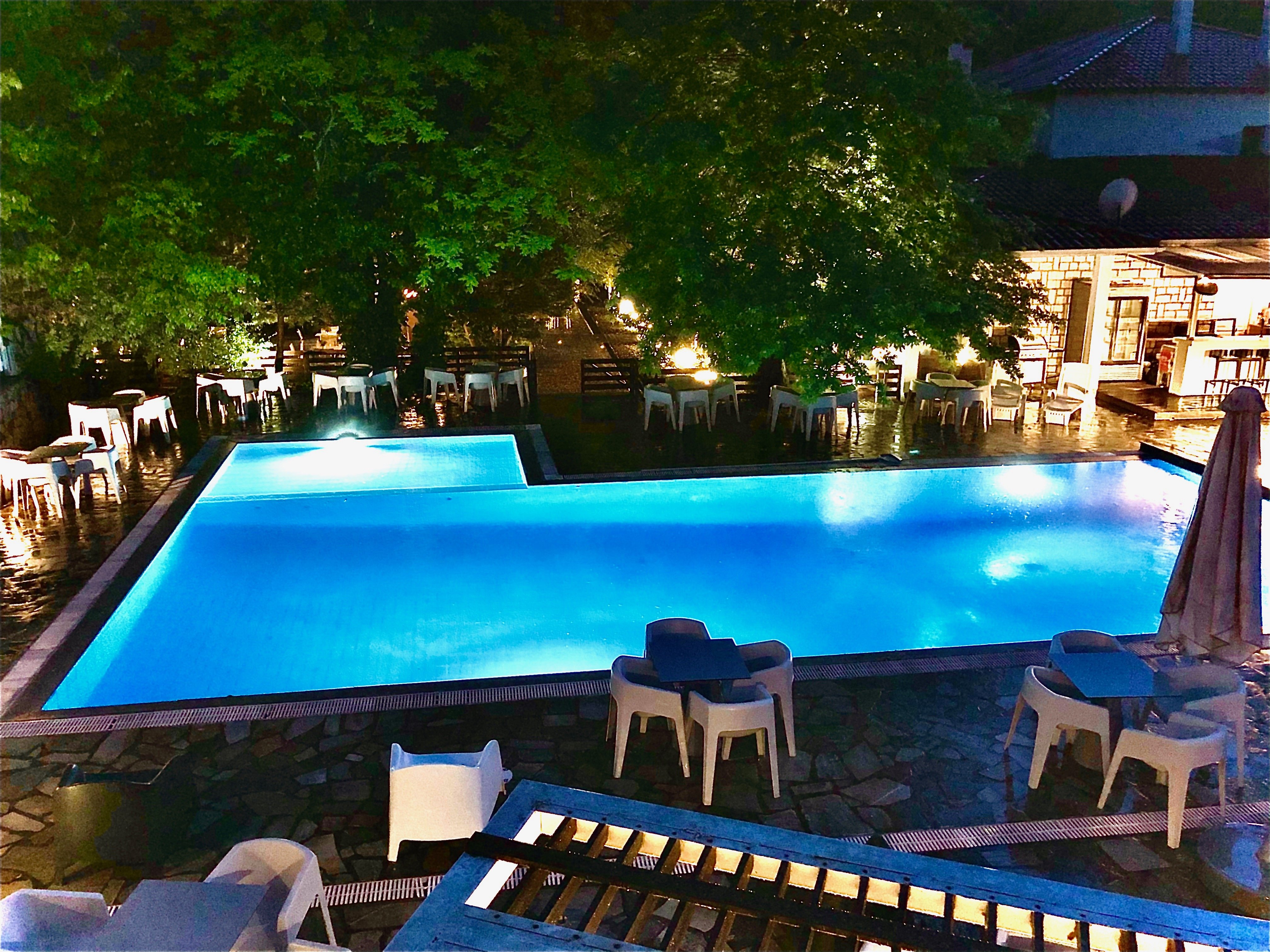 Konitsa Gefyri Hotel-泳池