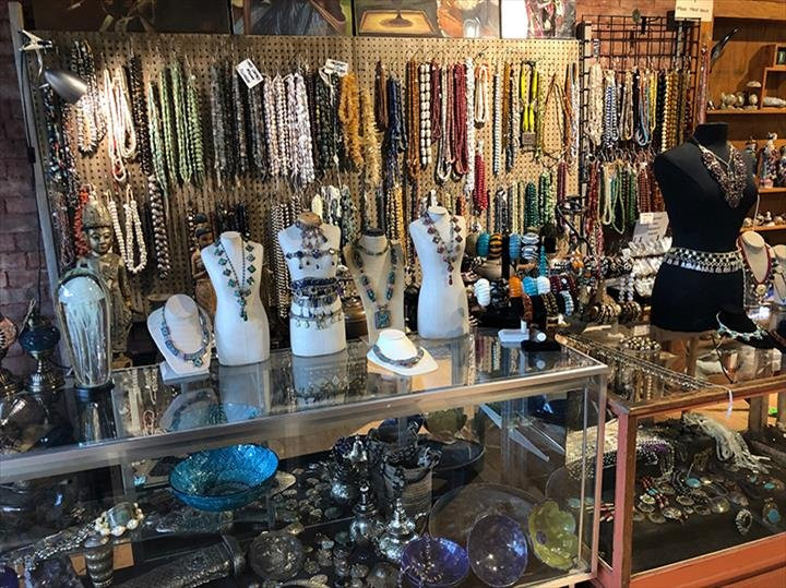 Beads & Rugs by Afghan Tribal Arts-帕迪尤卡必去景点