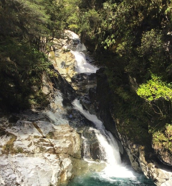 格伦诺基-昆士城路-克赖顿山必去景点