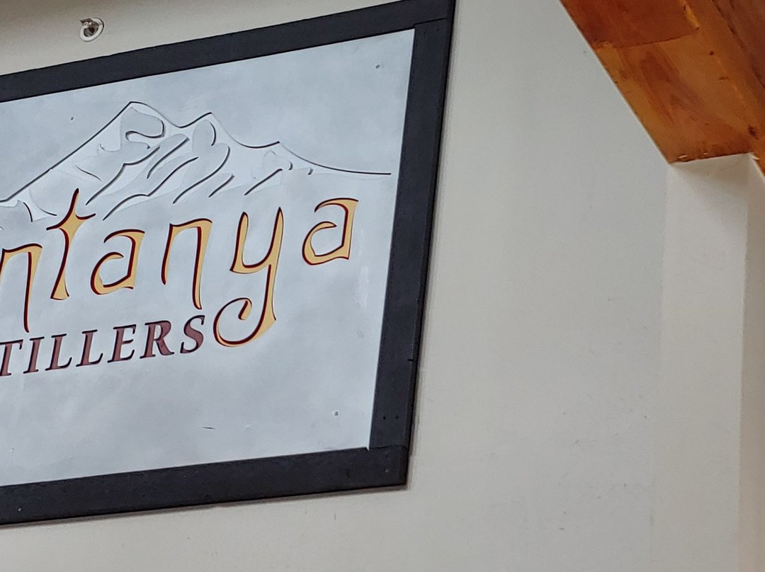 Montanya Distillers - Distillery Tour景点图片