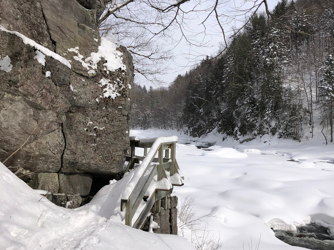 Sentier Mestachibo-Saint-Ferreol-Les-Neiges必去景点