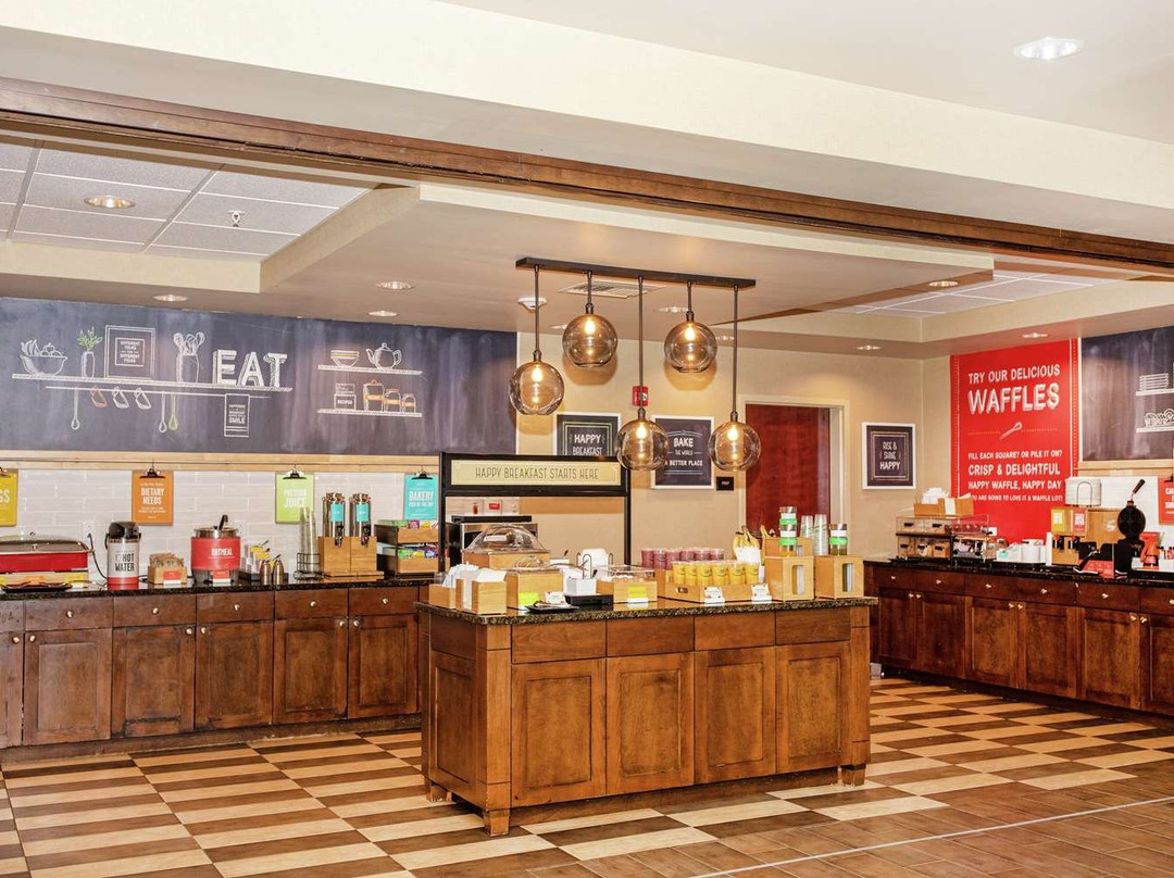 温菲尔德希尔顿恒庭酒店主图