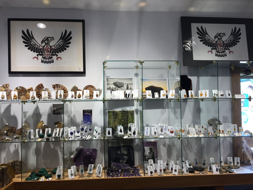 Crystal Cabin Gallery-Tlell必去景点