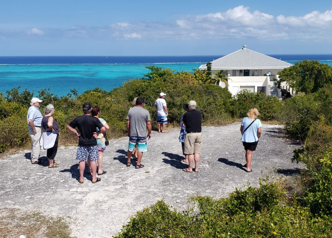 TCI Safari Tours-普罗维登西亚莱斯必去景点