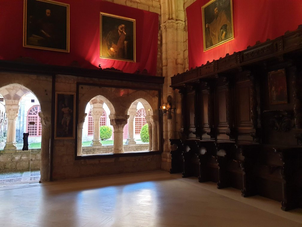 Monasterio de San Pedro de Cárdeña景点图片