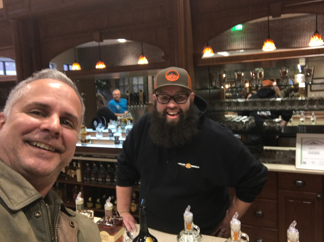 Dueling Barrels Brewery & Distillery-Pikeville必去景点