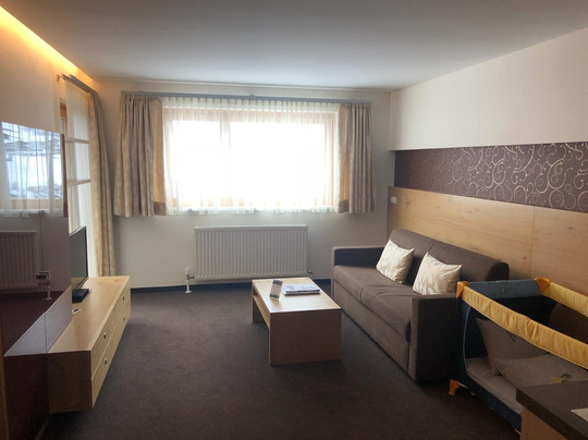 Aparthotel Tschanun主图