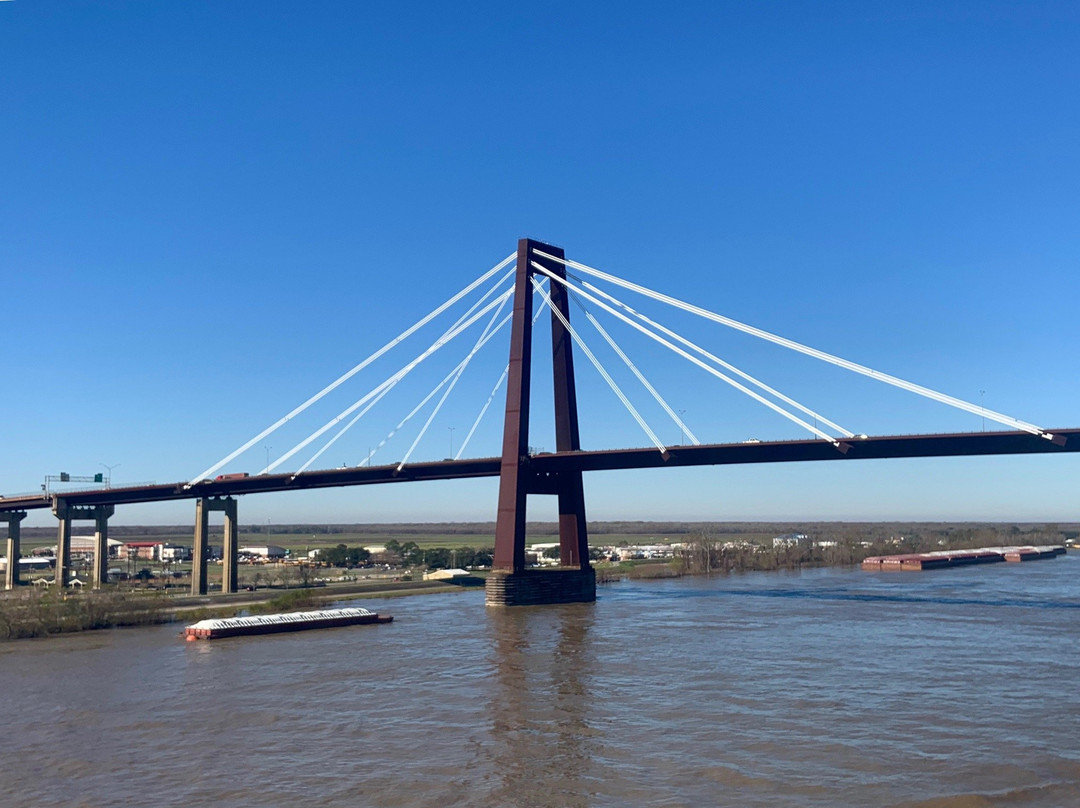 Hale Boggs Memorial Bridge景点图片