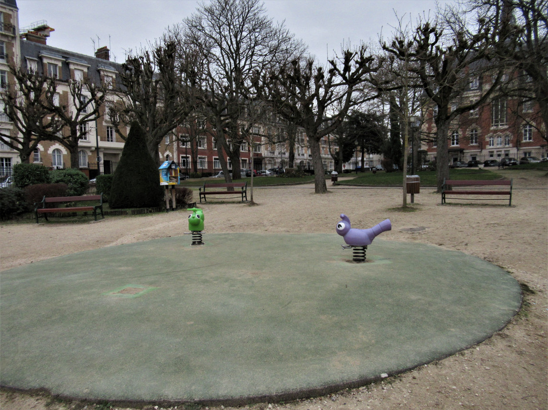 Square Maunoury-Le Raincy必去景点