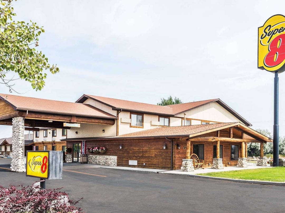 Homestead Inn & Suites主图