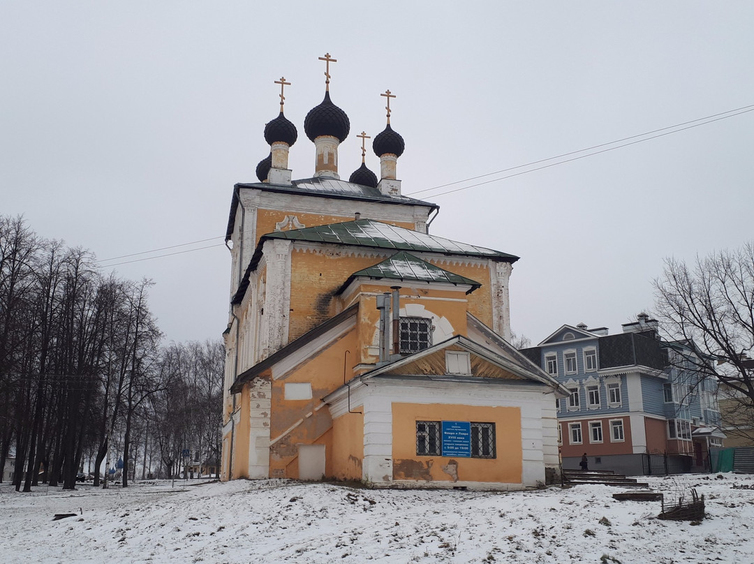 Church of The Holy Martyrs Florus and Laurus景点图片