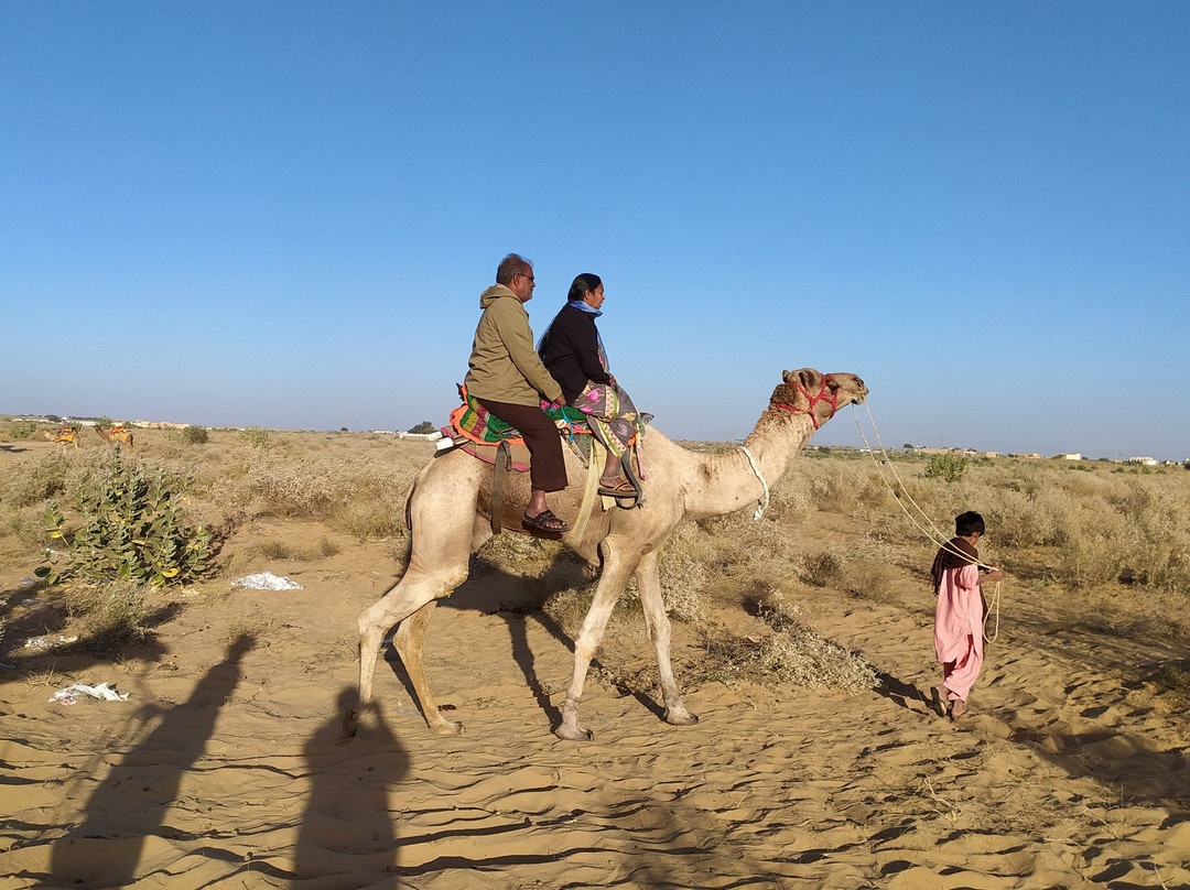 Golden Paradise Desert Resort主图