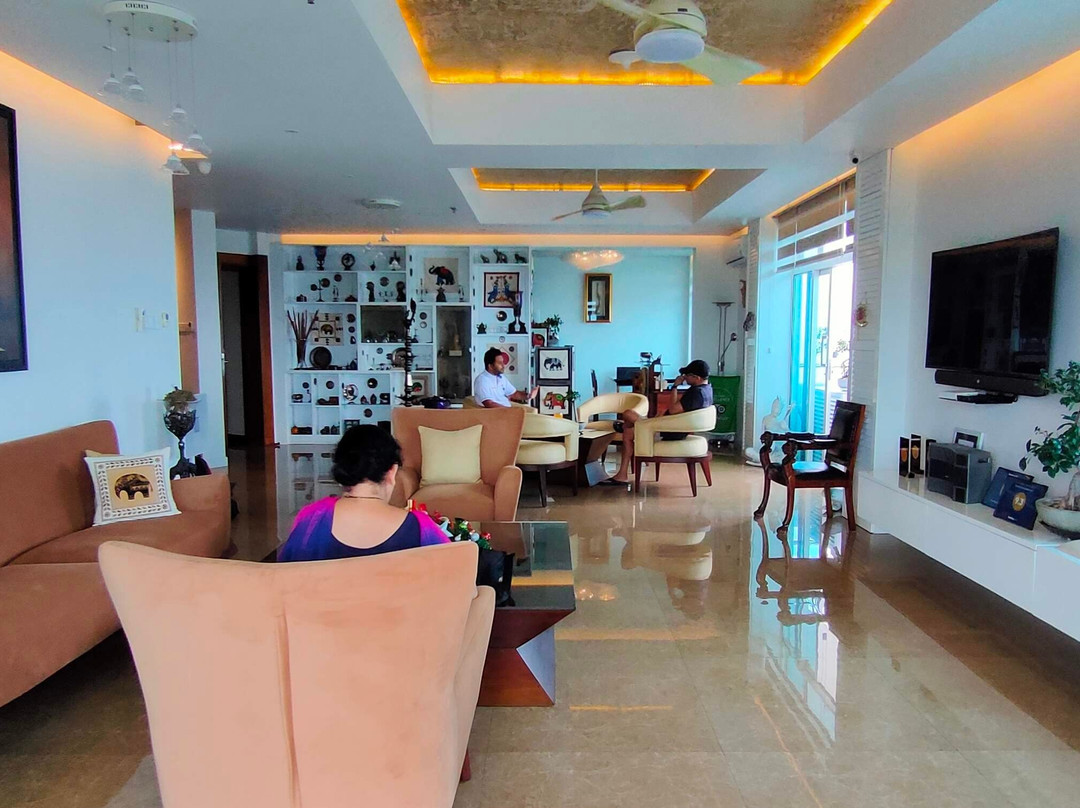 The Penthouse Above Sea主图