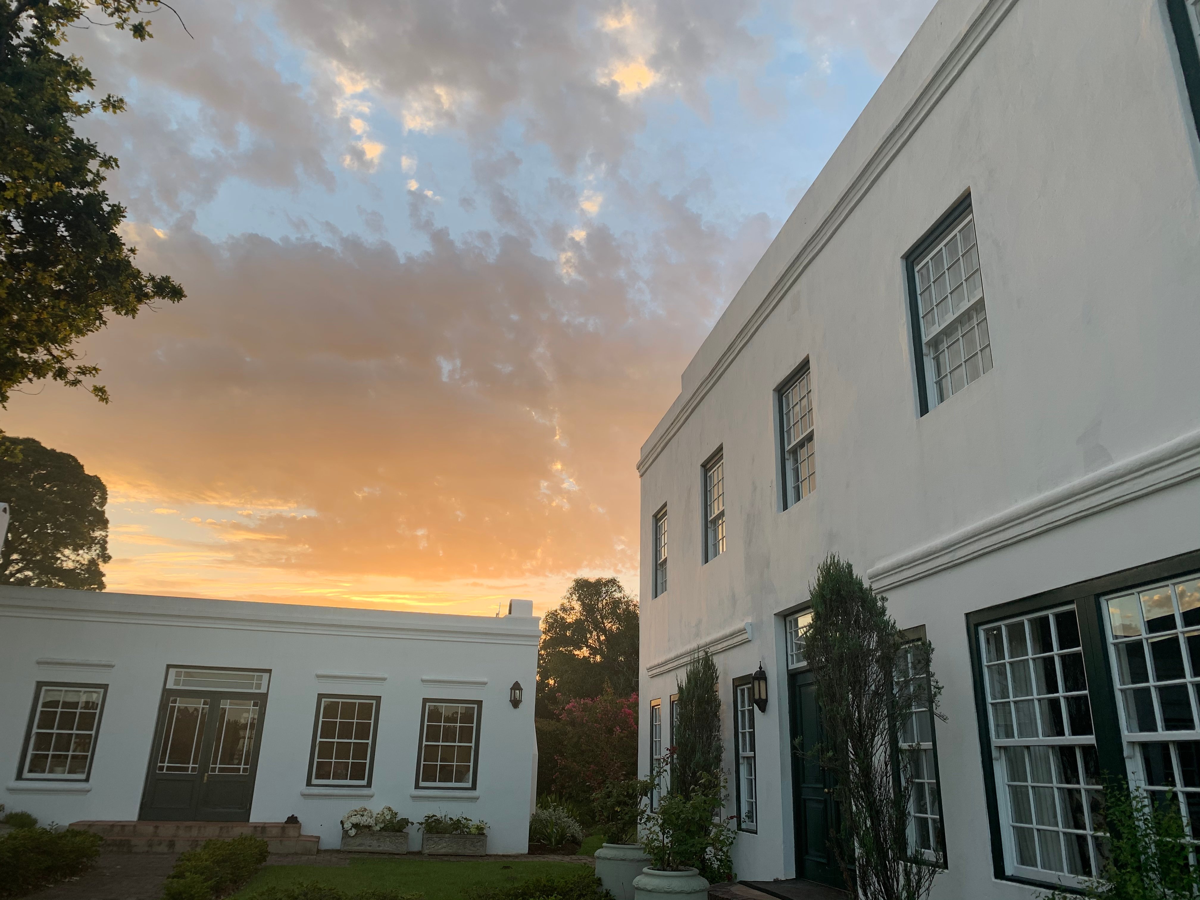 Redford House-官方