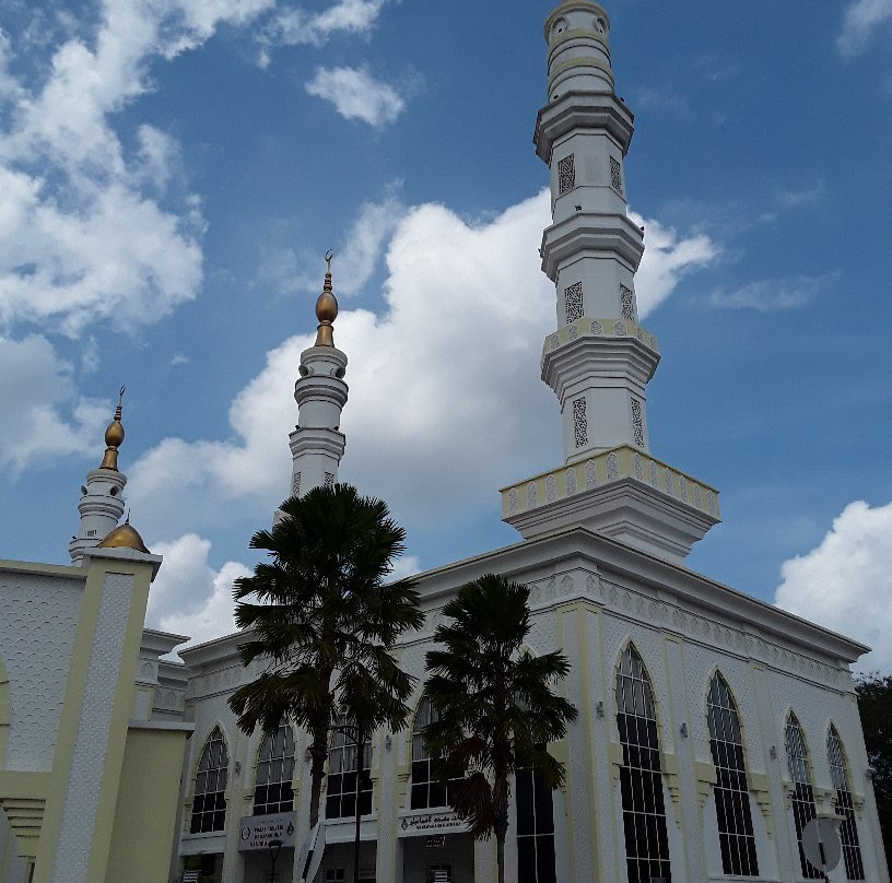 Masjid Al-Ismaili-Wakaf Baru必去景点