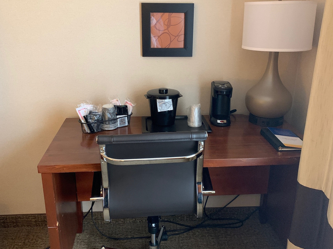 机场凯富酒店主图