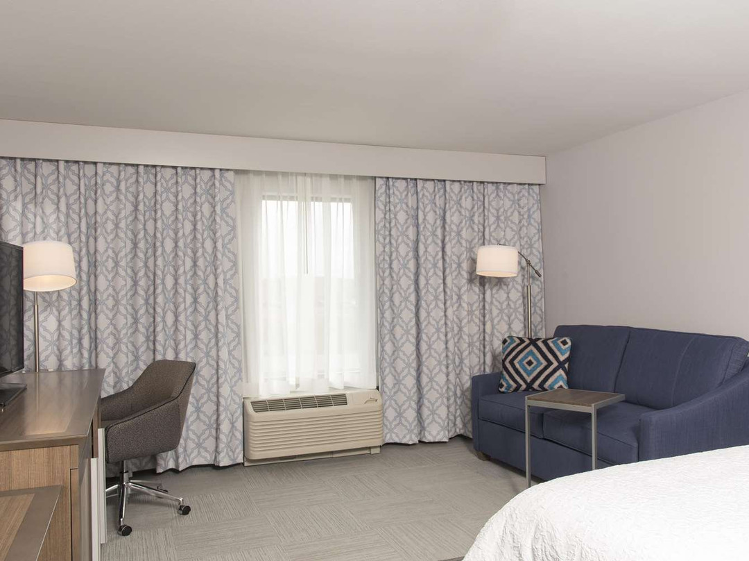 Hampton Inn & Suites Michigan City主图