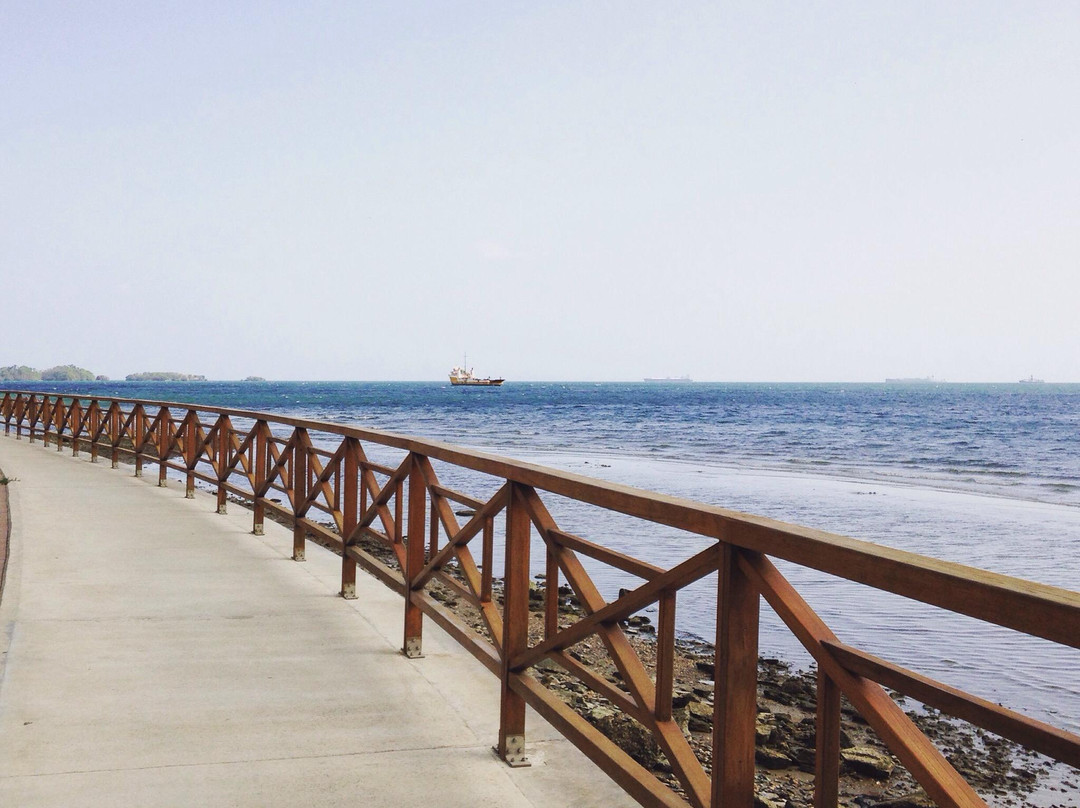 Monos Island旅游景点-Chaguaramas Boardwalk